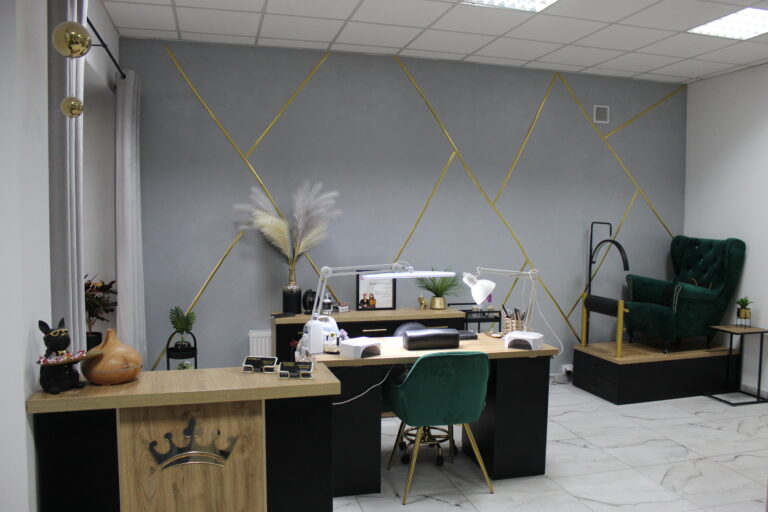 zdobienia paznokci włocławek